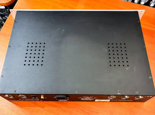 Universal Audio - 6176 Vintage Channel Strip Preamp/Compressor 2